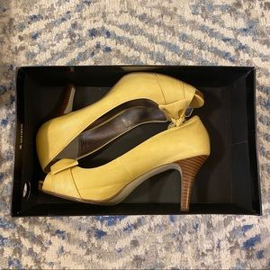 ALFANI Pale Yellow Open Toe Bow Pumps / SIZE 7.5 /